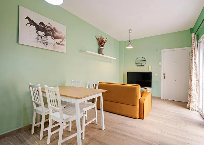 1 Bedroom Flat In City Center