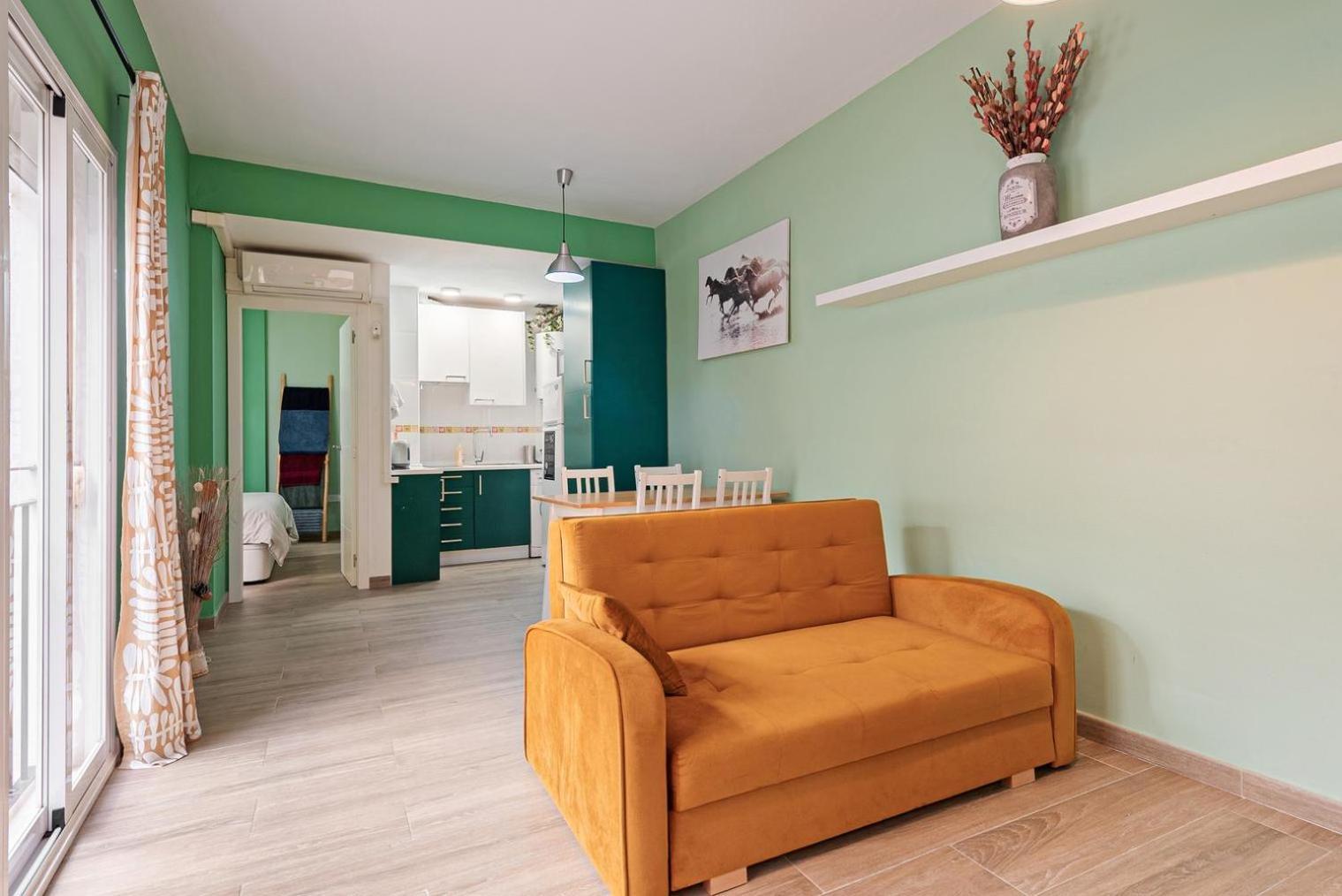 Apartment 1 Bedroom Flat In Center Málaga